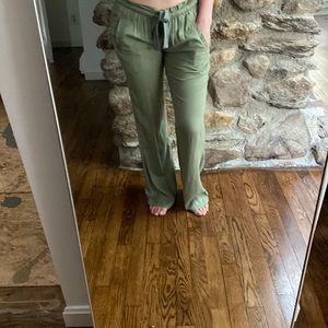 NWOT Roxy Flowy Pants - XS